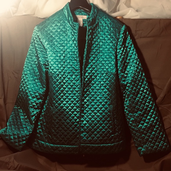 Stunning green color jacket! - Picture 2 of 8